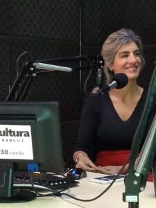Leia mais sobre o artigo Rádio Cultura de Curitiba – Programa Cultura Revista Entrevista com Carla Regina Françoia